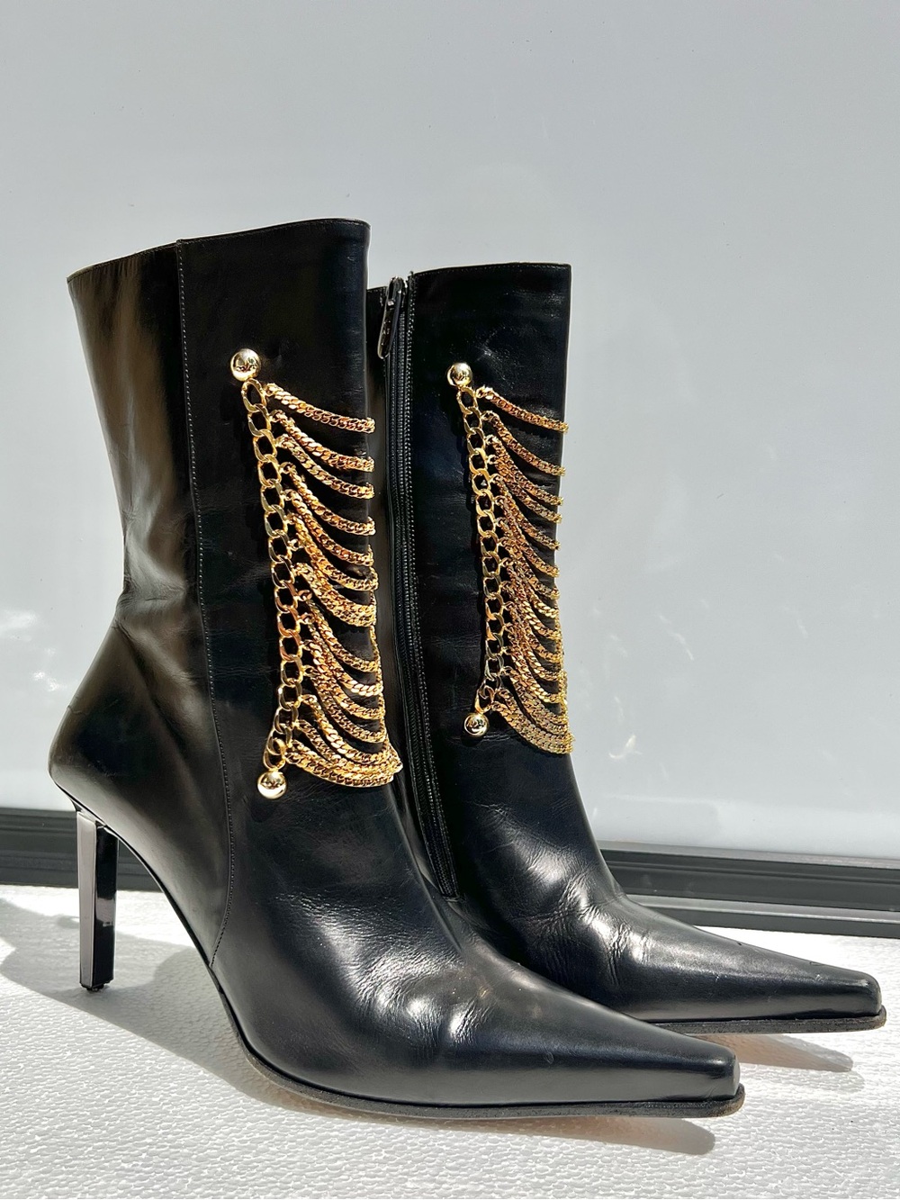 GIANMARCO LORENZI Black Leather Ankle Boots Stiletto Gold Chain Italian Size 38